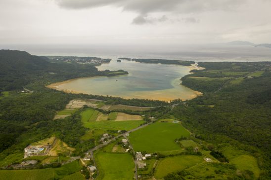 青の洞窟行けず、川平湾絶景テラスへ